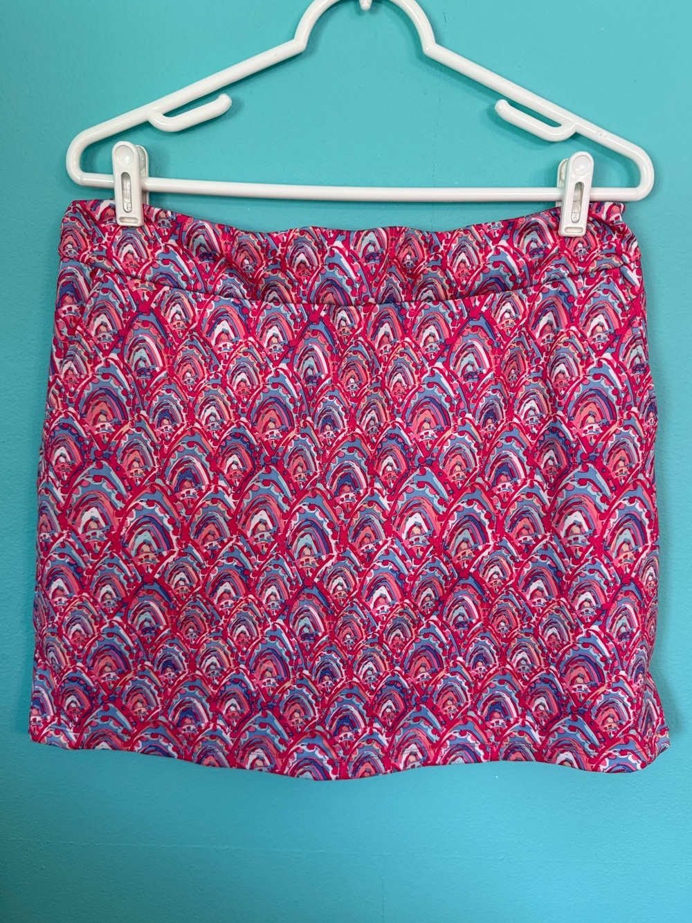 EUC Women’s Vineyard Vines Abstract Pattern Skorts Size Medium